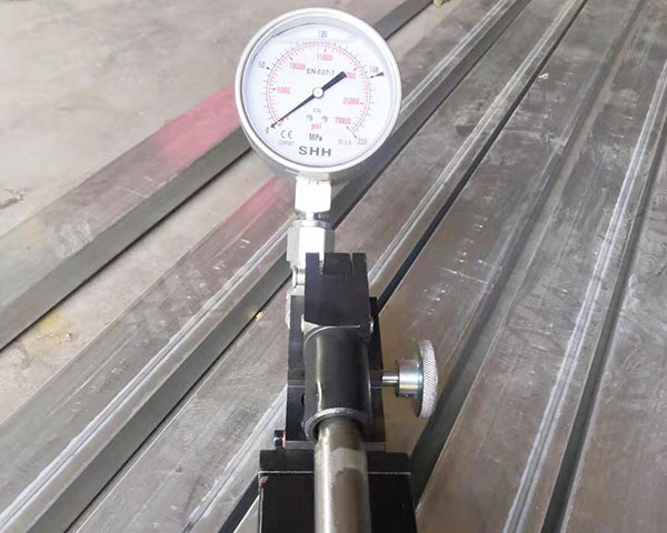 150兆帕手動(dòng)泵